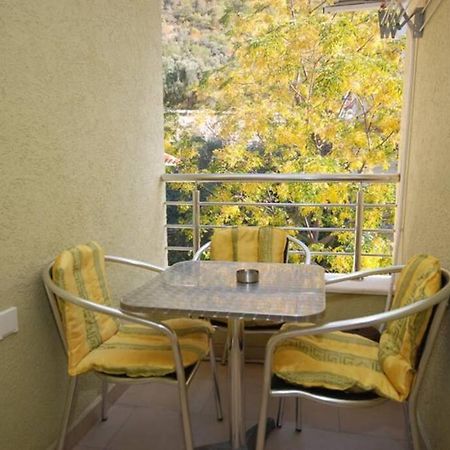 Bmv Room For 2-3 With Greenery View Sveti Stefan Exteriör bild